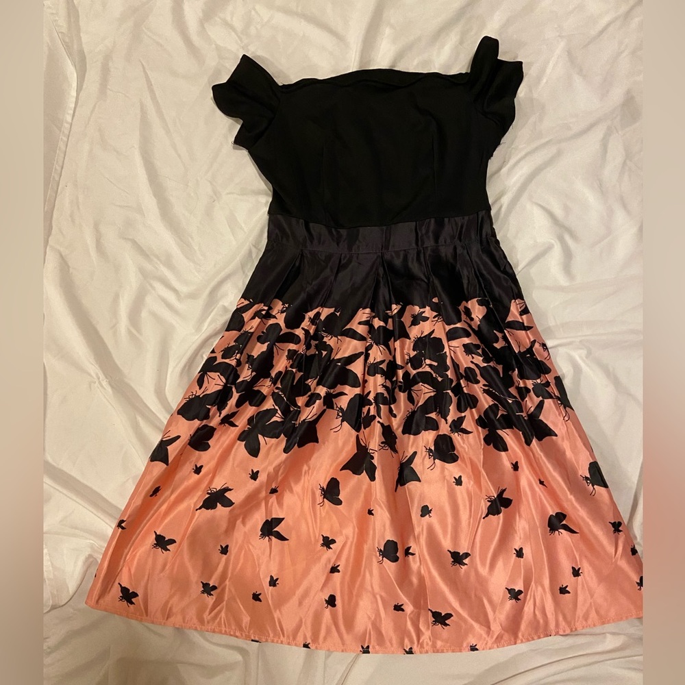 1950’s off the shoulder dress